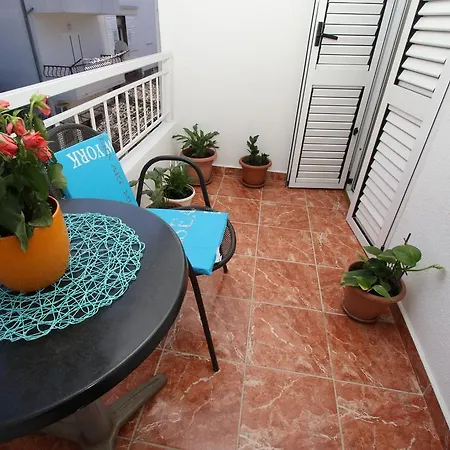 Apartment Toni Makarska Exterior photo